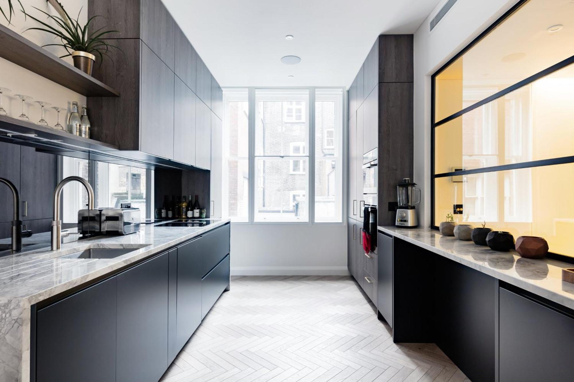 Modern Apartment & Rooms At Charing Cross ลอนดอน ภายนอก รูปภาพ