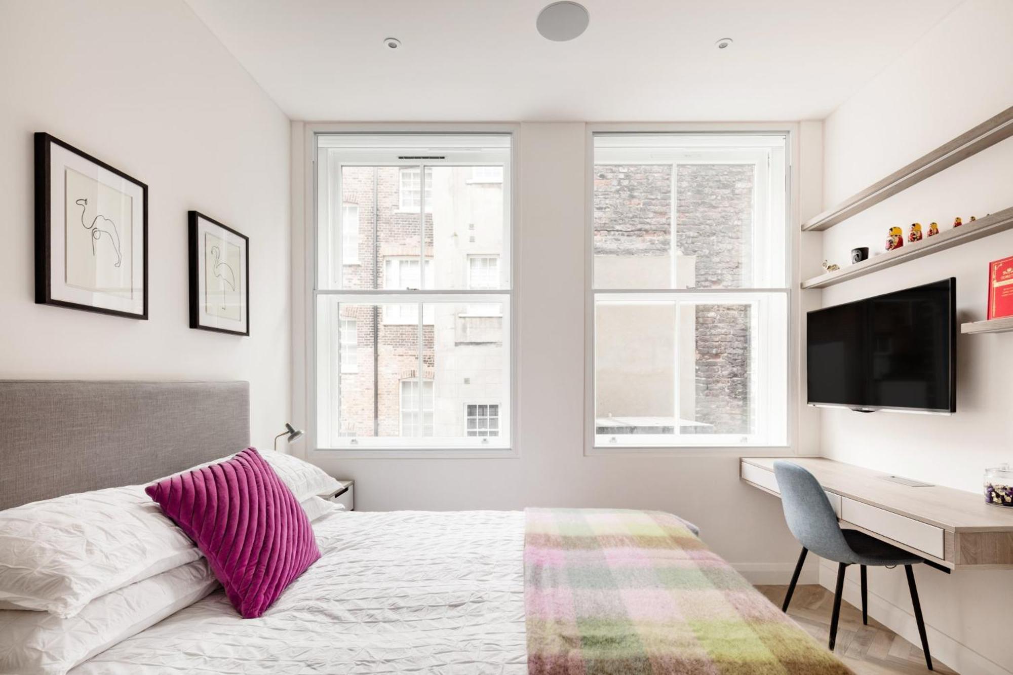 Modern Apartment & Rooms At Charing Cross ลอนดอน ภายนอก รูปภาพ