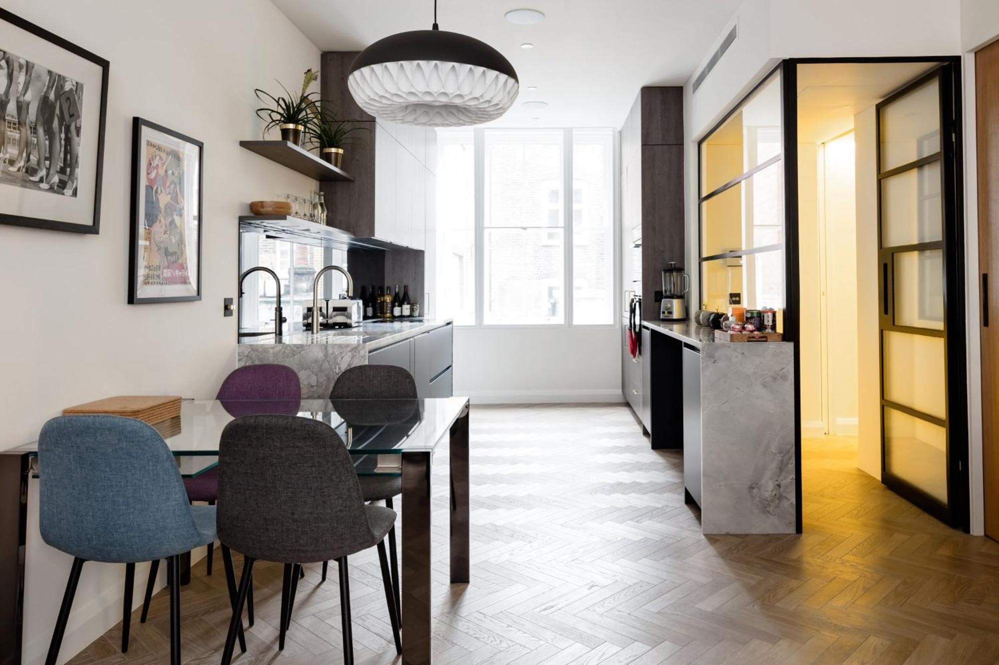 Modern Apartment & Rooms At Charing Cross ลอนดอน ภายนอก รูปภาพ